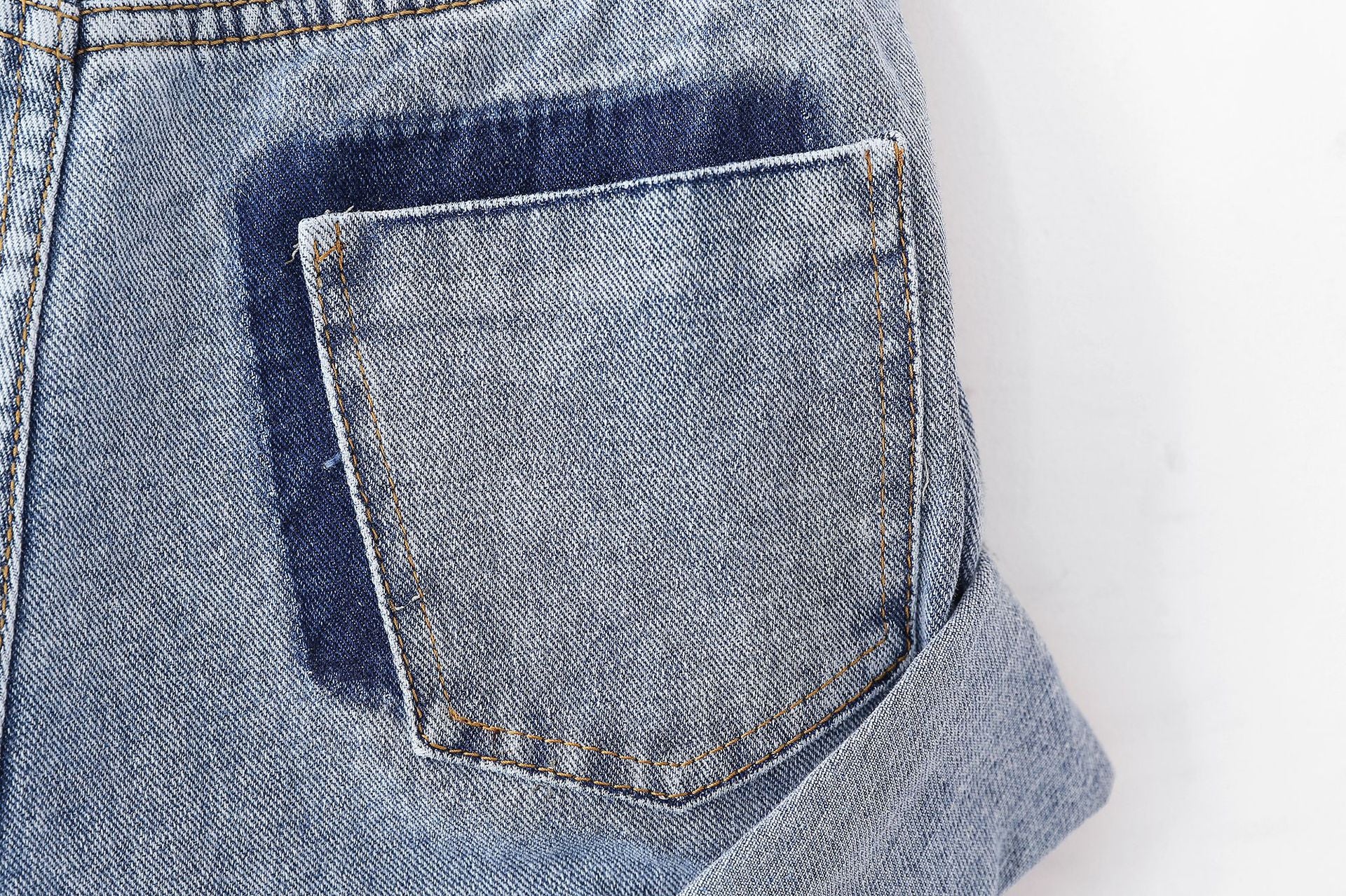 Shorts denim a caramella