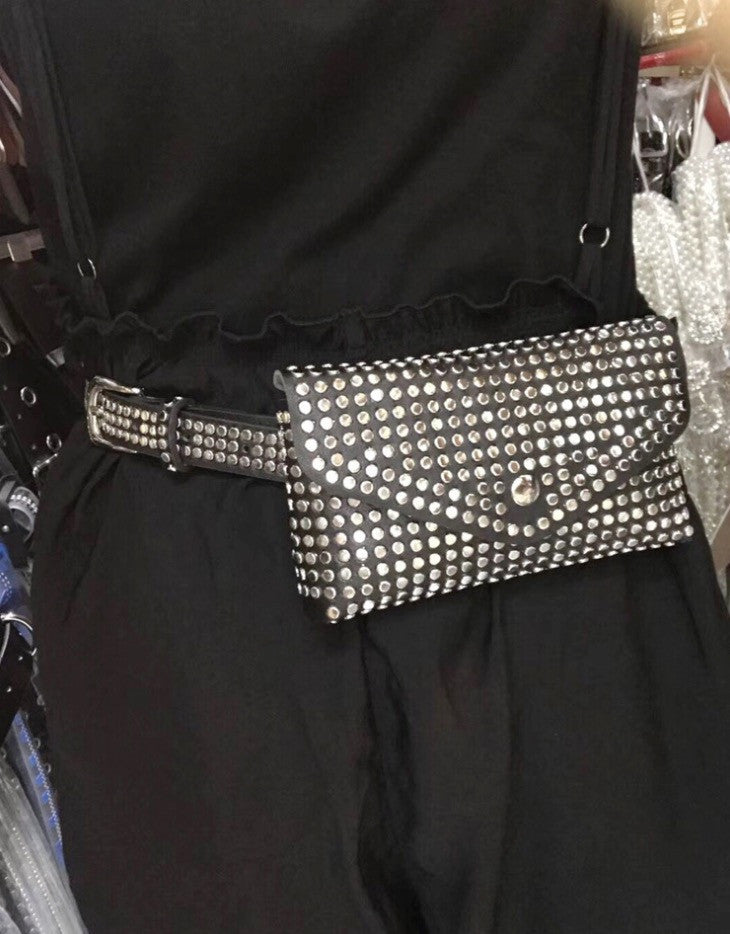 Marsupio borchie Mariag