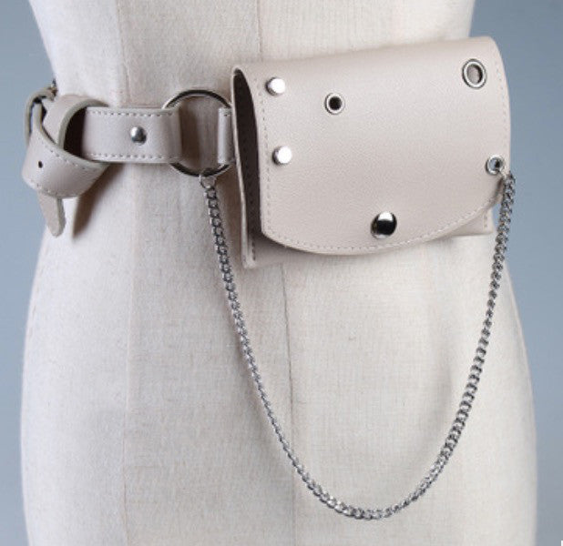 Marsupio stud chain