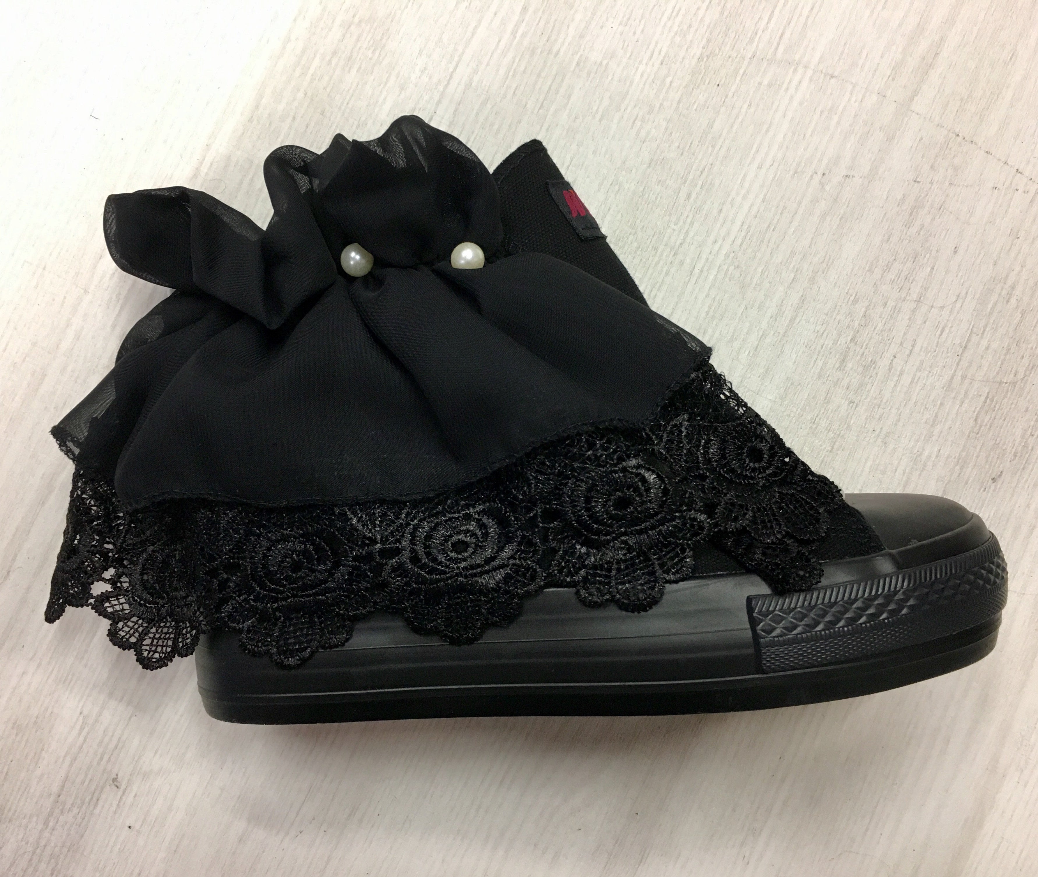 Sneakers wedding pearl