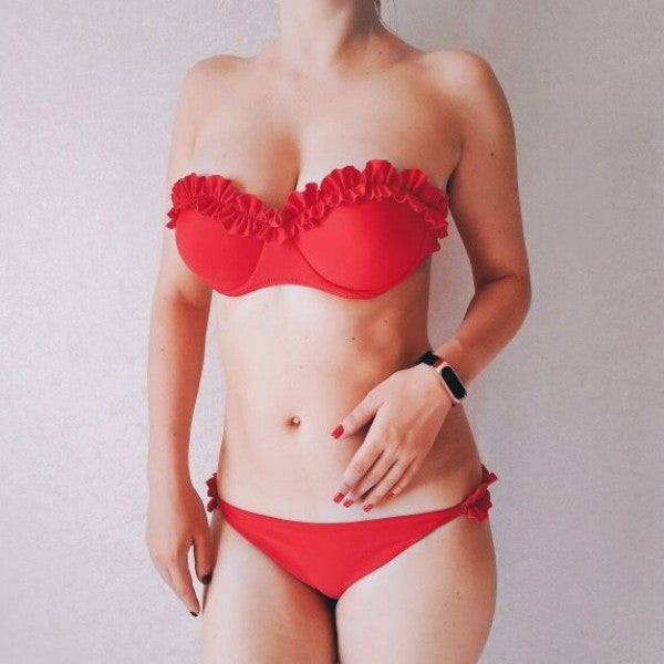 Bikini red rouges