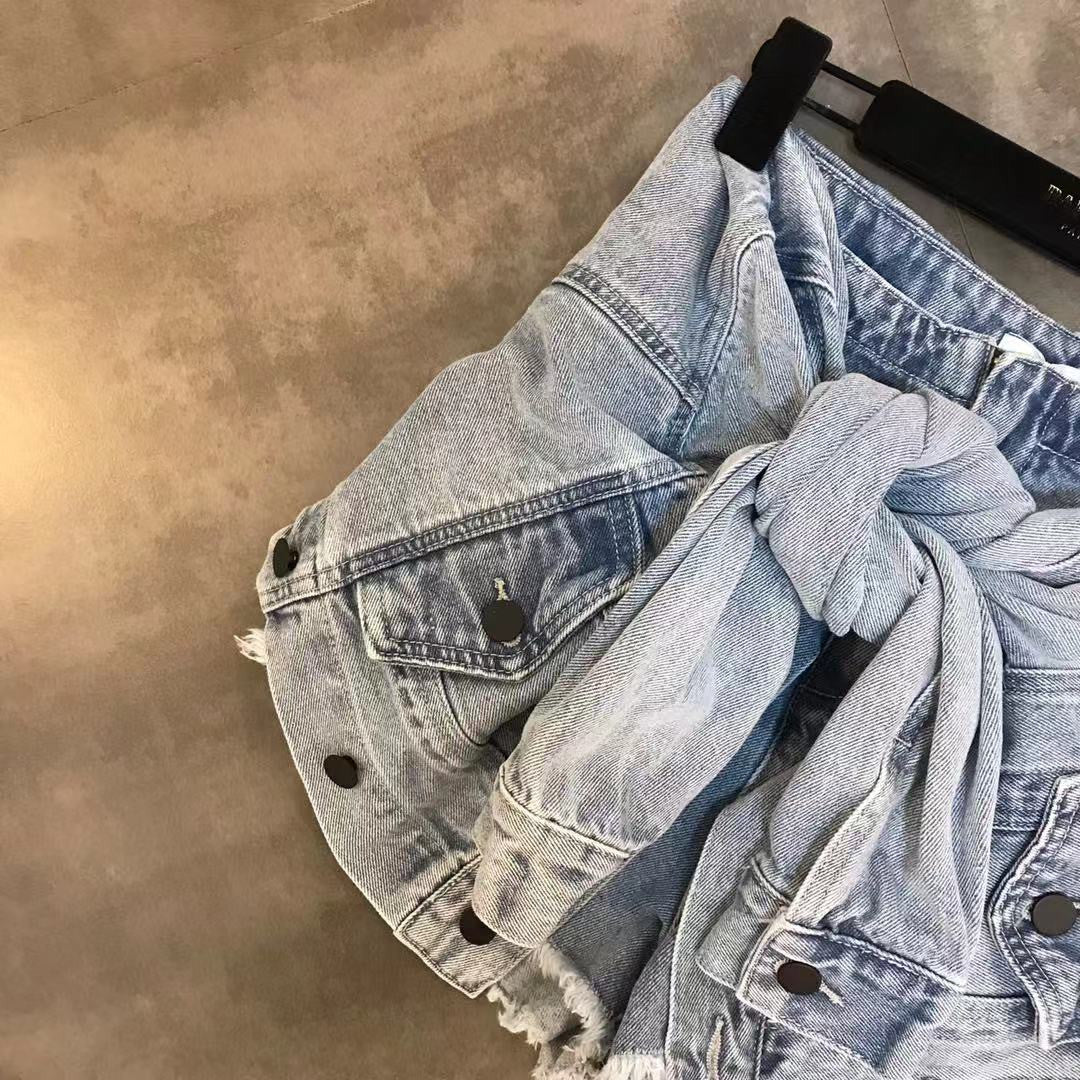 Shorts maniche legate