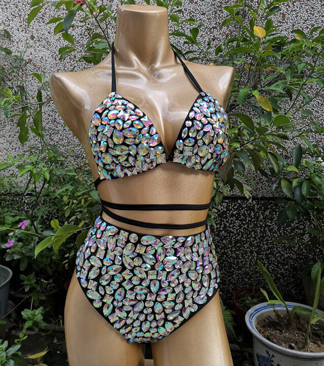 Stoned Belly Bikini Triangle