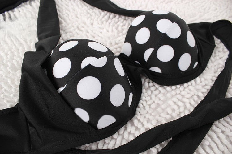 Bikini Bettie Retro vista completa fronte e retro — Dream Shop