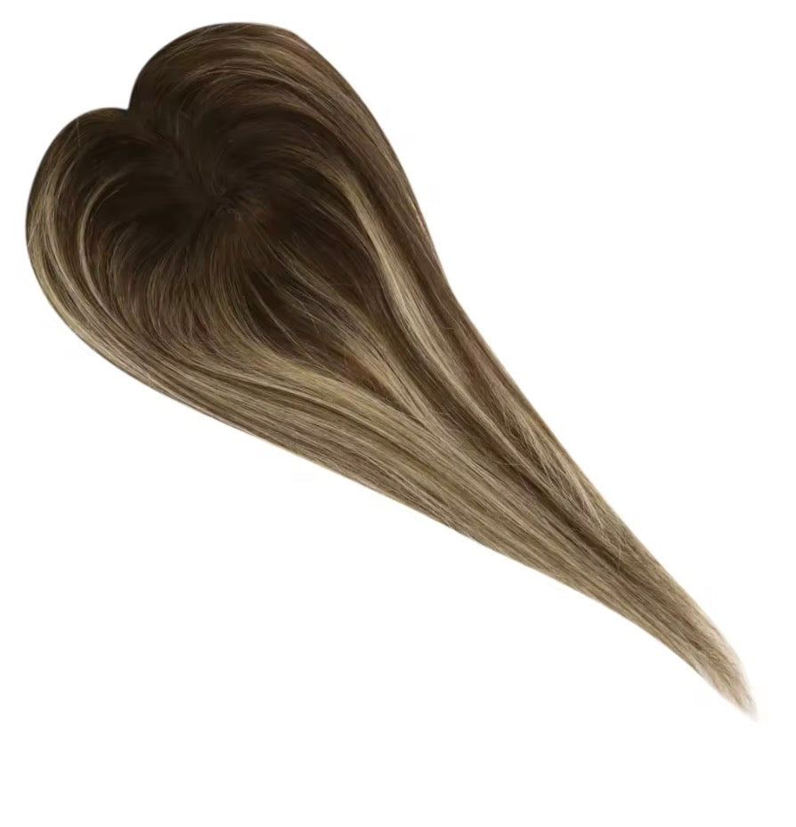 Taupe Topper in capelli veri con base in seta e clip