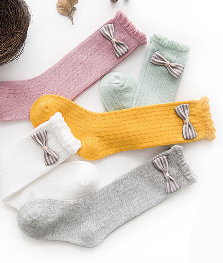 Calzini alti bimba fiocco