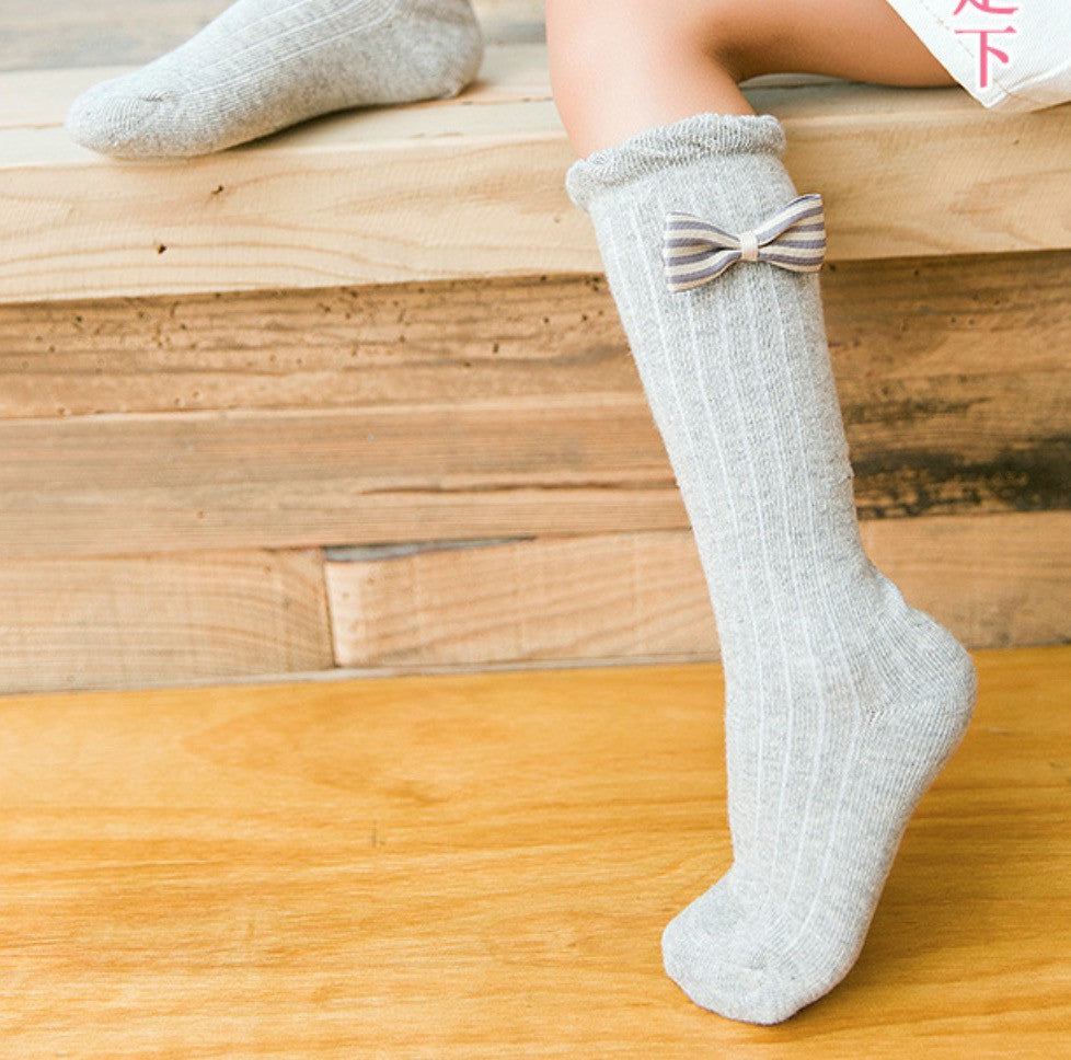 Calzini alti bimba fiocco