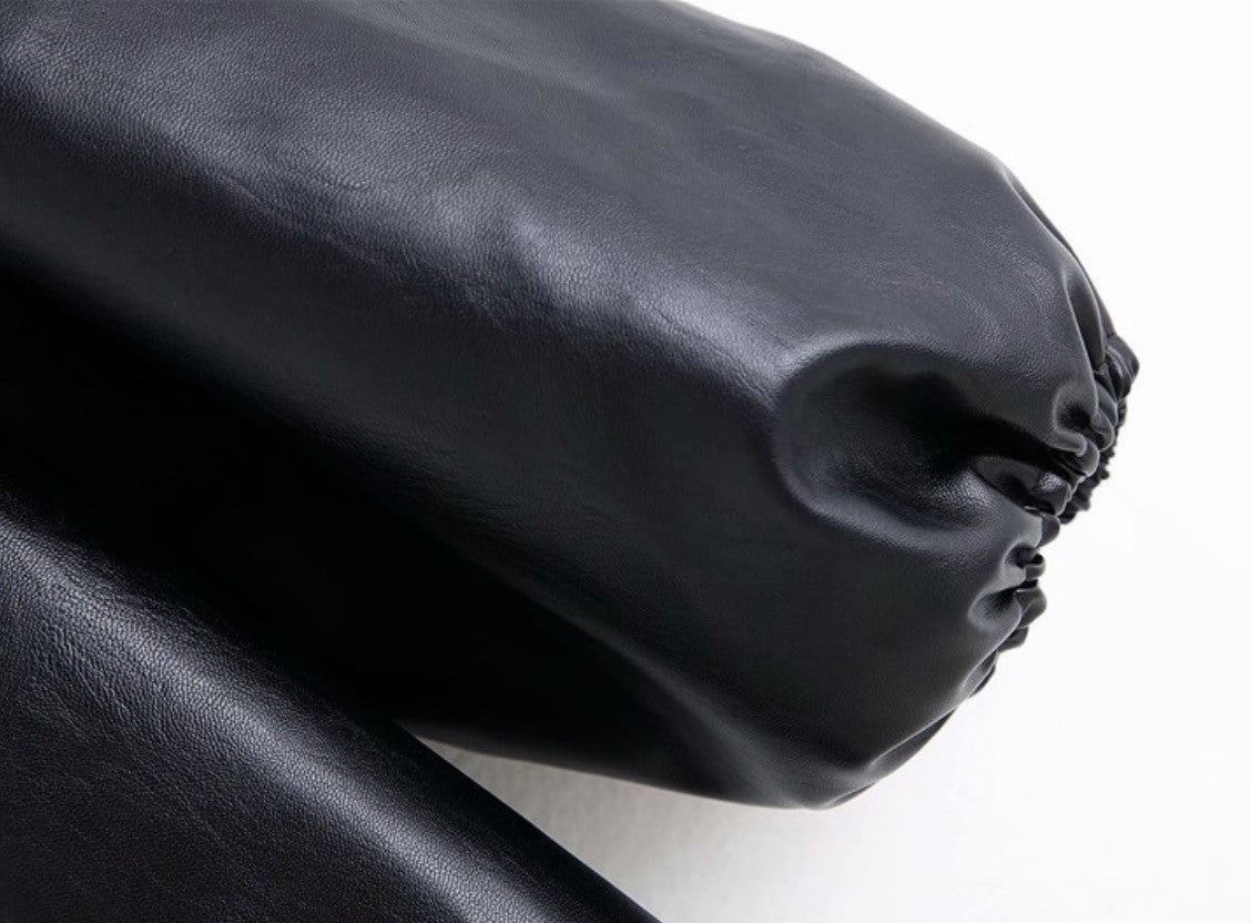 Camicia ecopelle maniche a sbuffo