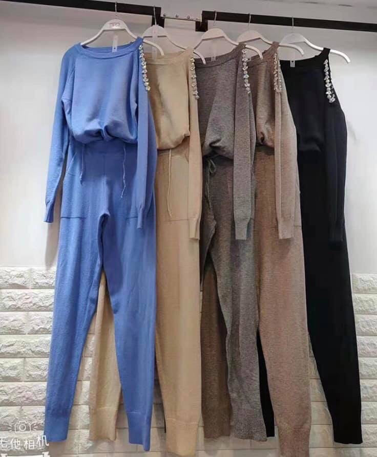 Tuta in maglia Kristynna