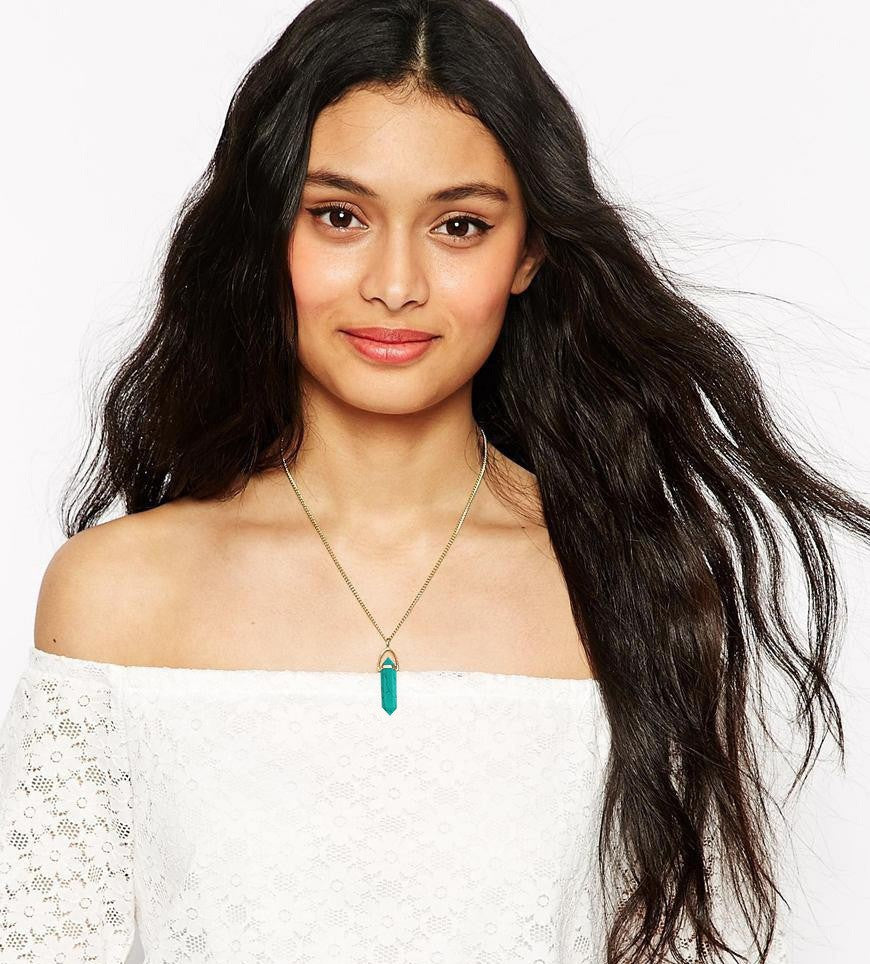 Crystal pendant necklace