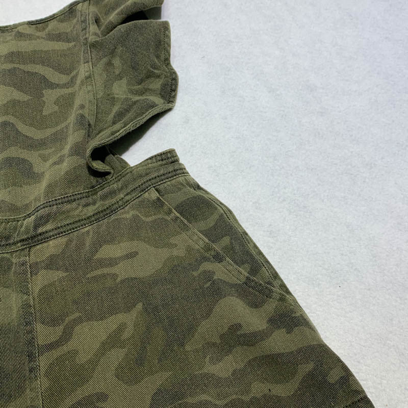 Jumpsuit militare volant