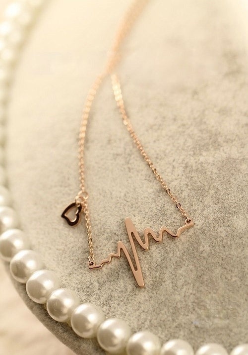 Collana Battito - indossata look quotidiano | Dream Shop