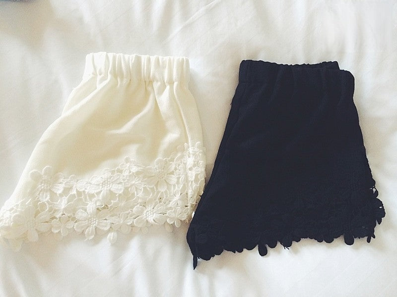 Solid Margareth Shorts dettaglio profili in pizzo — Dream Shop