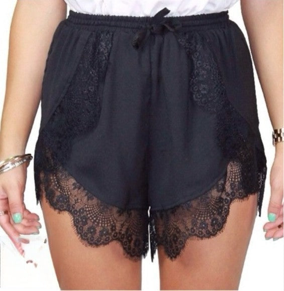 Sirlace Shorts pizzo vita alta vista frontale — Dream Shop
