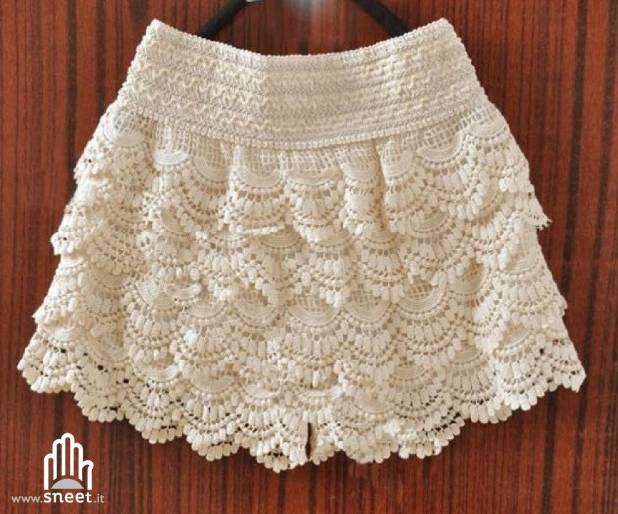 Ramona lace shorts