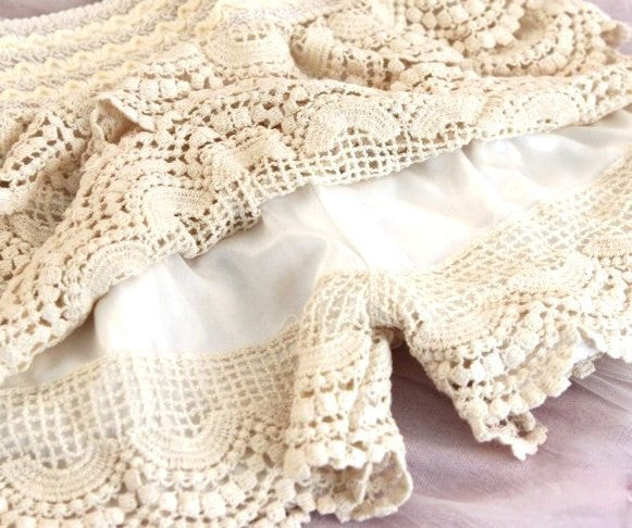 Shorts in pizzo Ramona look romantico — Dream Shop