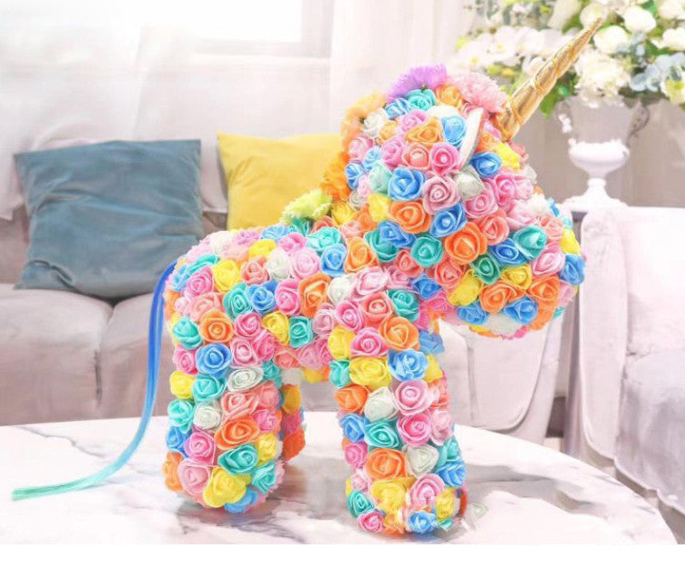 Unicorno di rose 3D