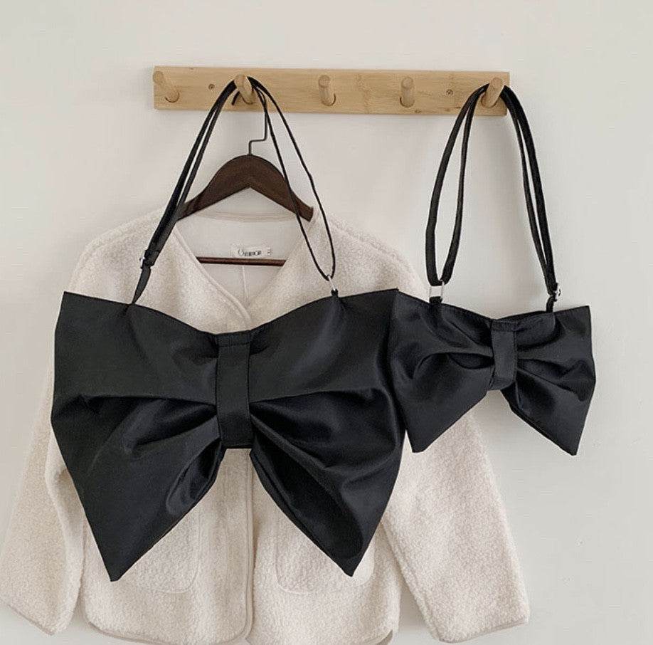 Borsa tracolla fioccone