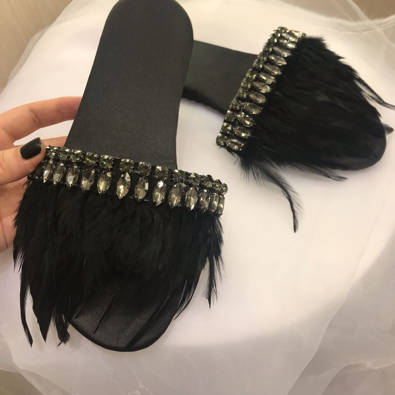 Ciabattine plumage e strass