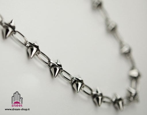 Studs necklace