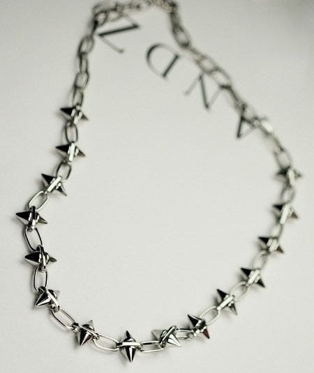 Collana Studs - indossata look rock | Dream Shop