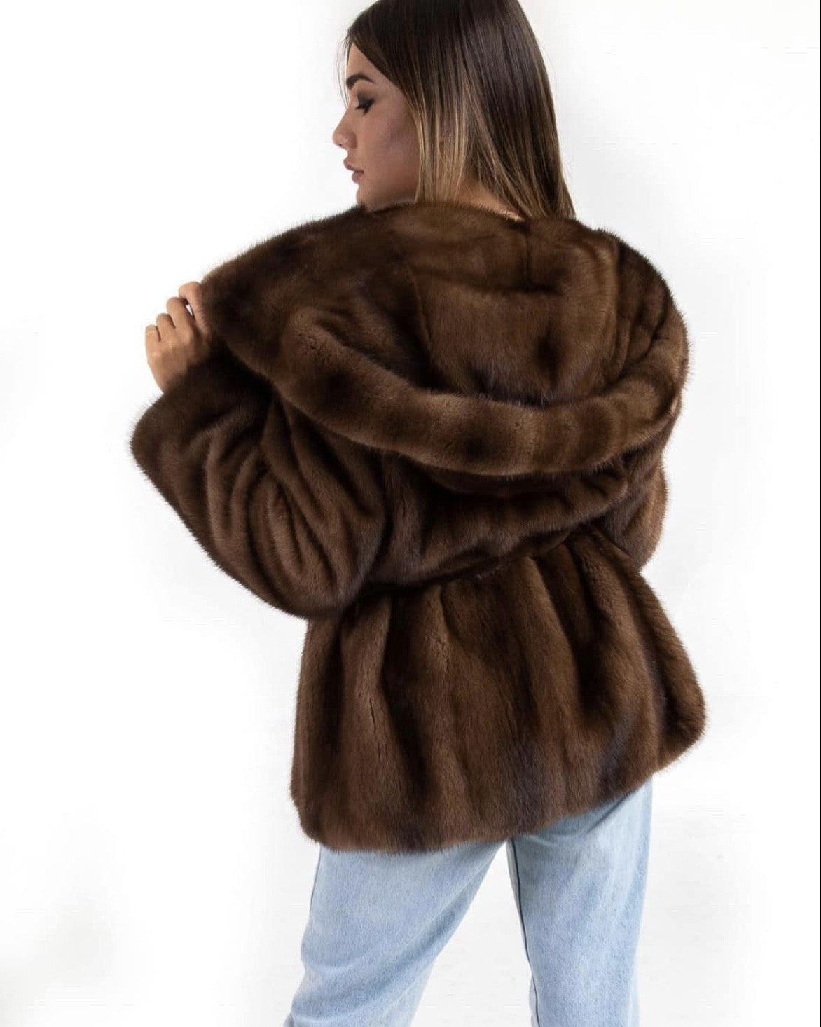 Visone con cappuccio Trecy