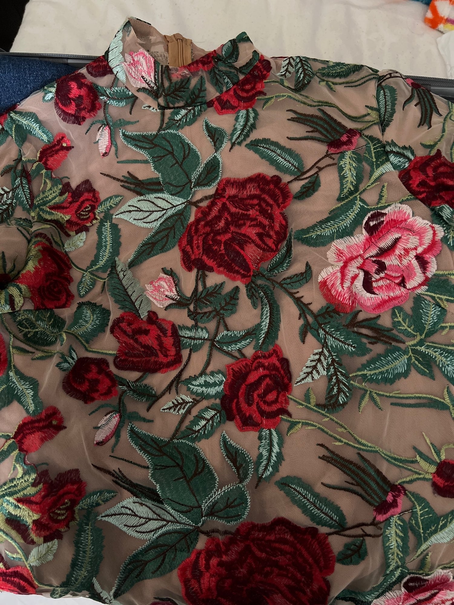 Abito trasparent roses