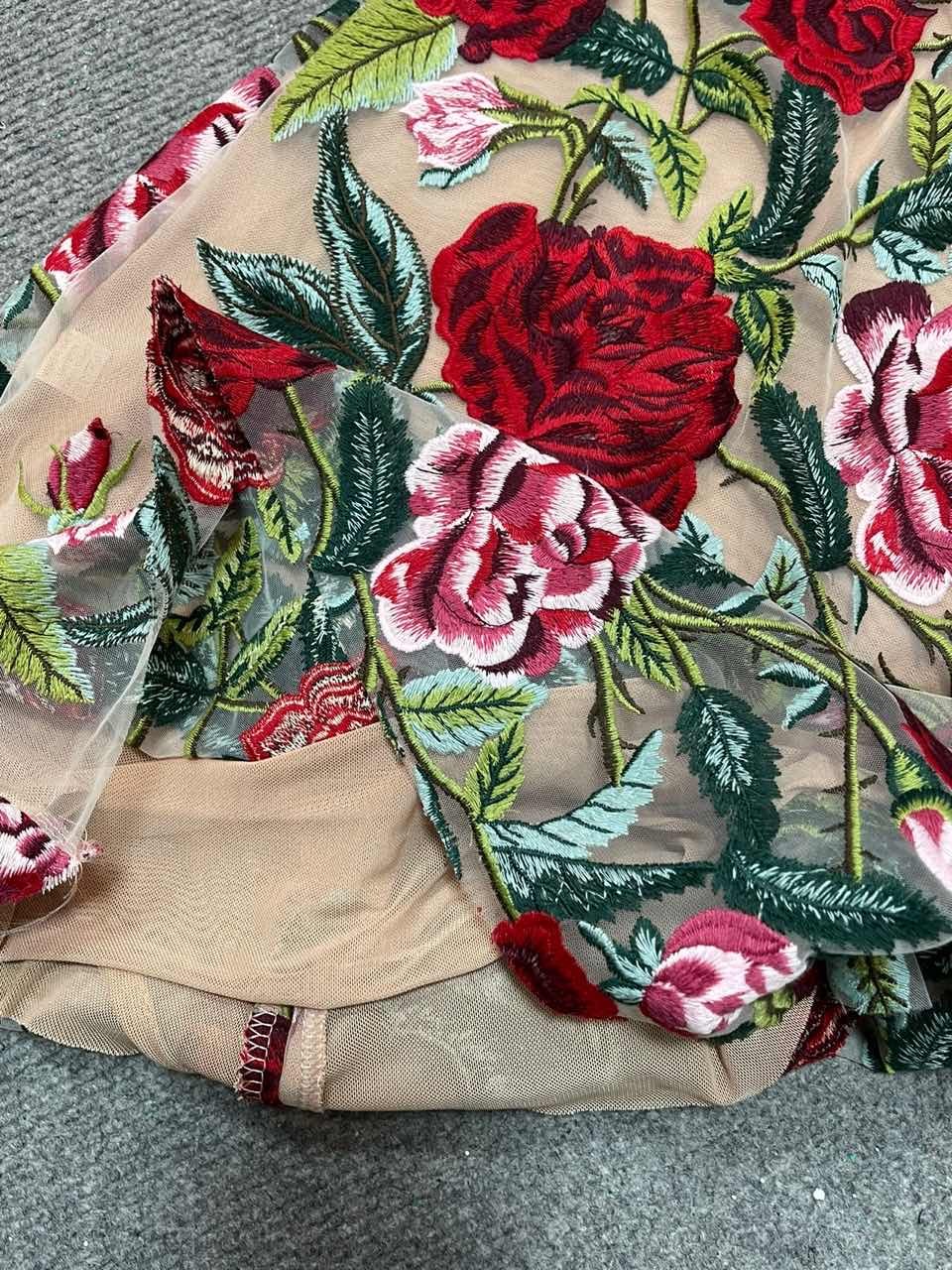 Abito trasparent roses