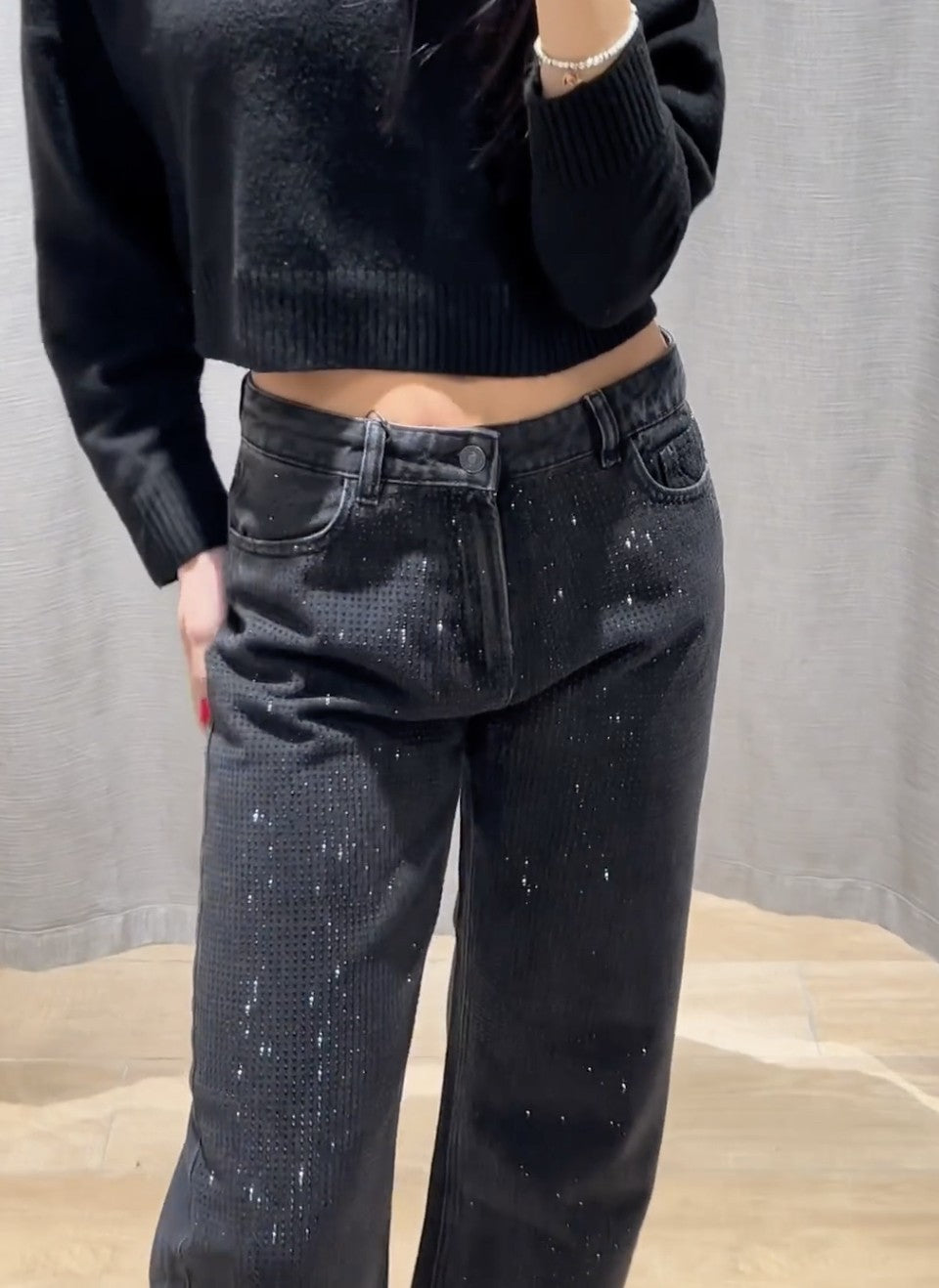 Black-strass denim streight