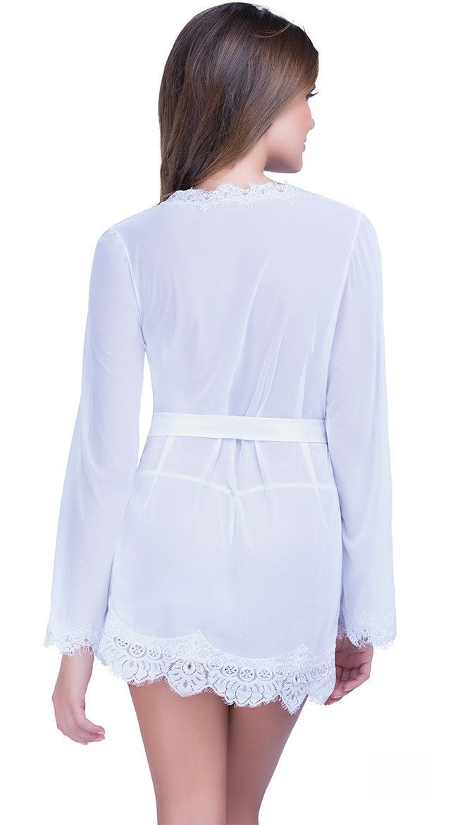 Vestaglia pizzo Rosina — look romantico su modella | Dream Shop