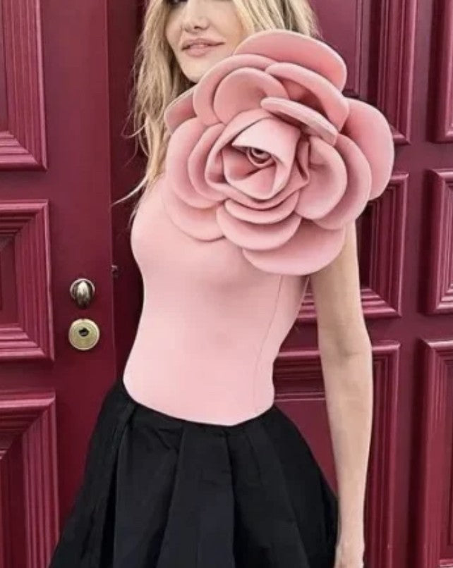 Top super fiore spalla