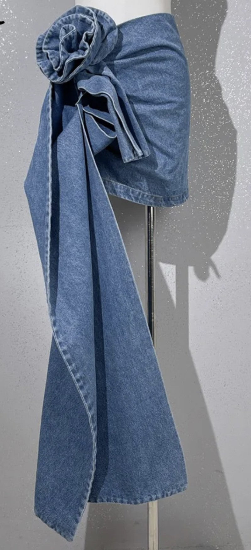 Minigonna maxifiocco drap