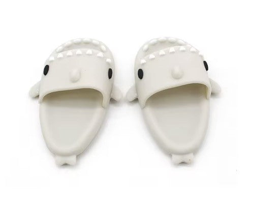 Ciabatte squalo per Labubu