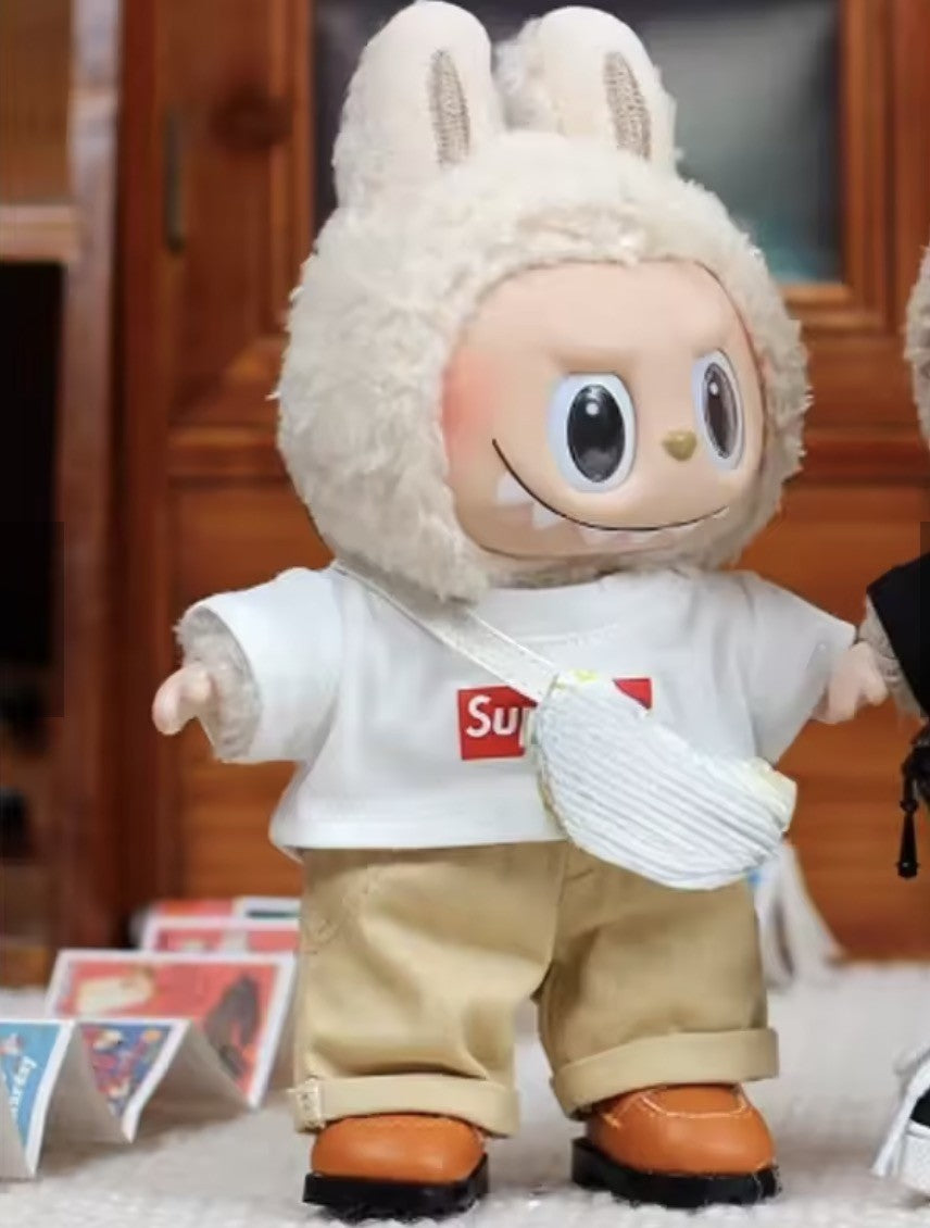 Sneackers per Labubu