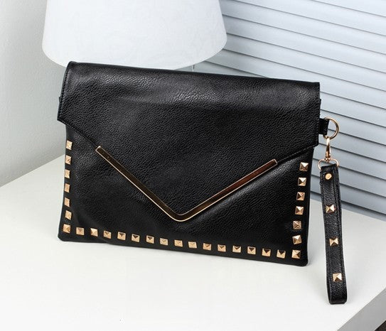 Pochette Simple Studs - pochette con profili metallo e borchie | Dream Shop