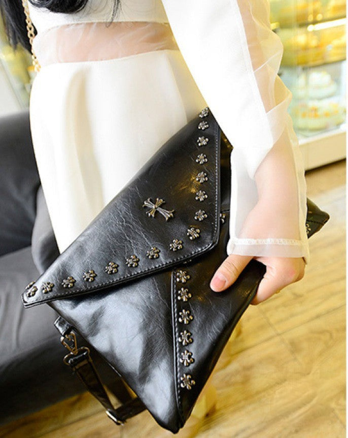 Pochette Church Nero vista laterale | Dream Shop