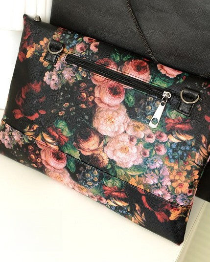 Pochette Flower Studs - indossata look da sera | Dream Shop