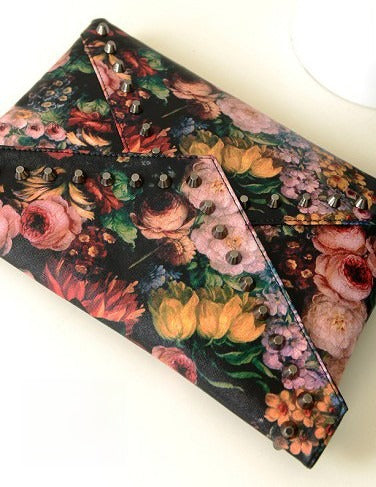 Pochette Flower Studs vista dall'alto | Dream Shop