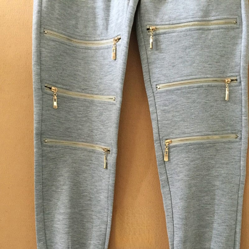 Tuta Zipp su modella vista frontale — Dream Shop