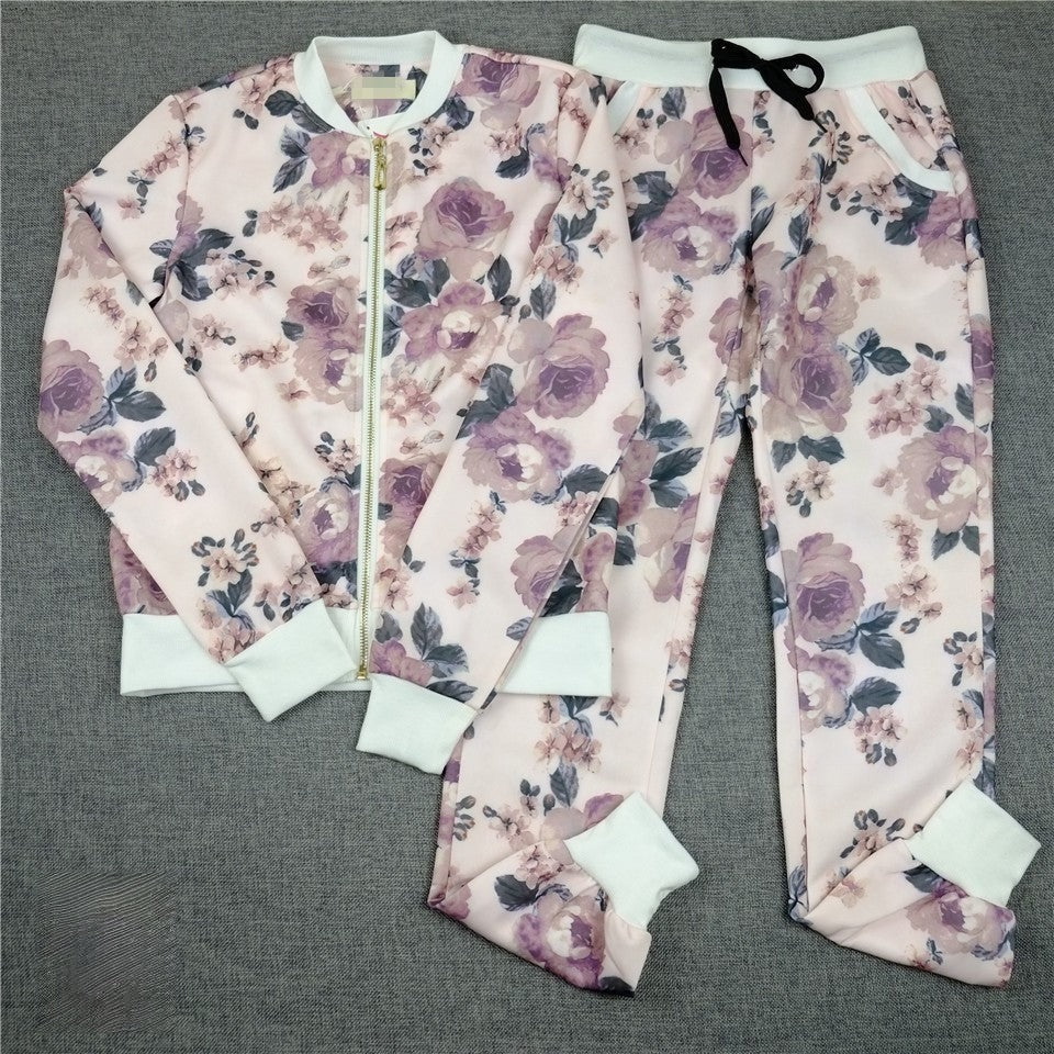 Tuta Roses su modella vista frontale — Dream Shop