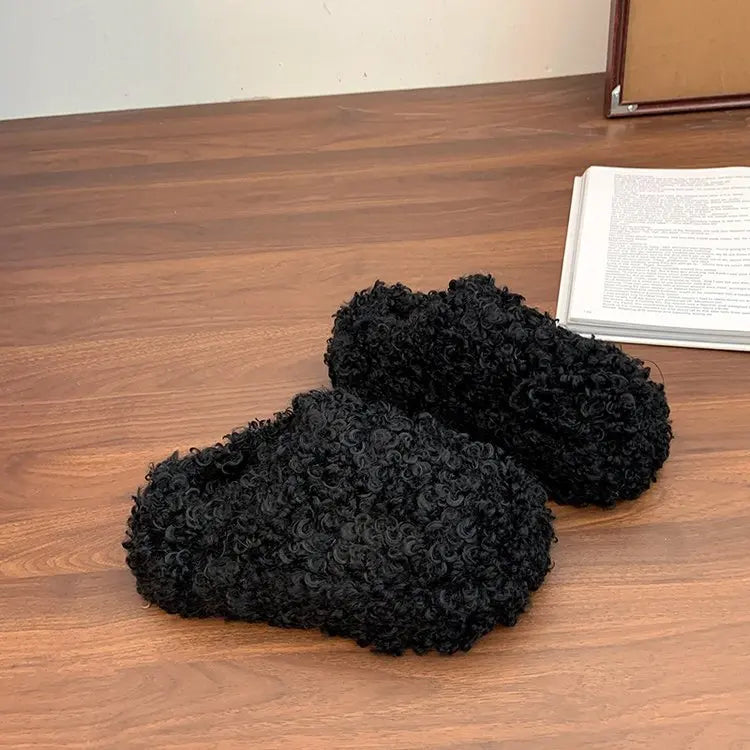 Pantofole in eco pelliccia riccia effetto Mongolia