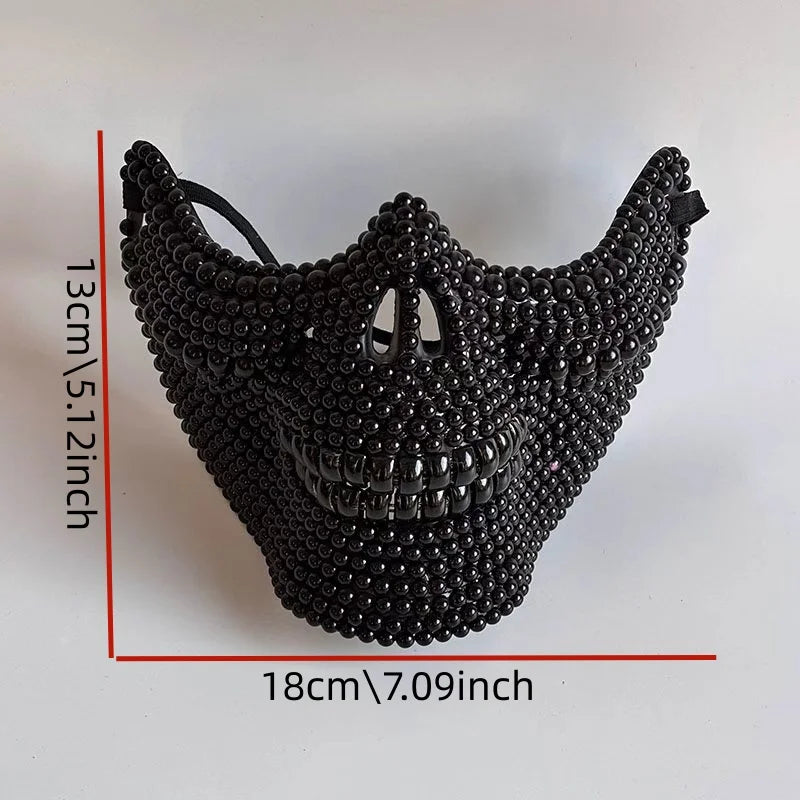 Dettaglio perle maschera veneziana di lusso — Dream Shop