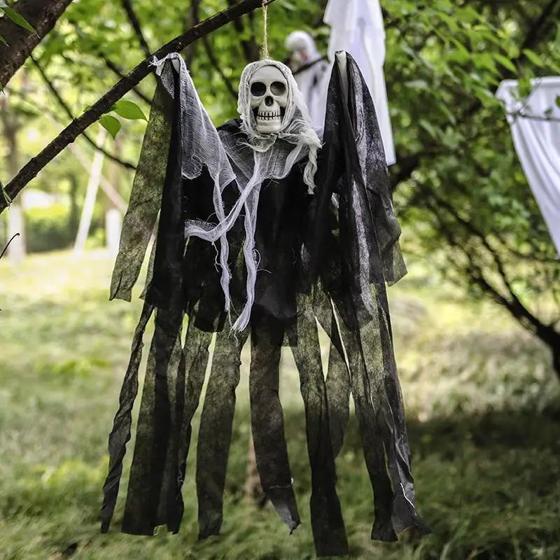 Fantasmi appesi all'albero decorazione Halloween — Dream Shop