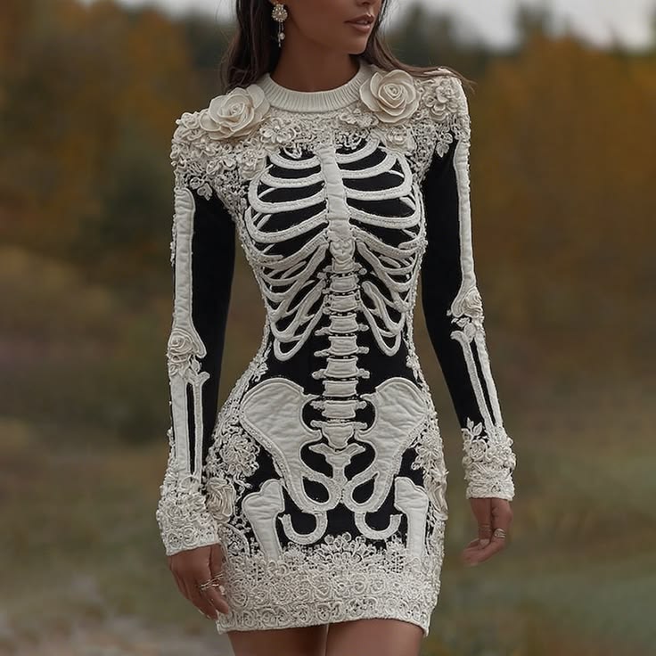Robe squelette moulante avec os
Minirobe imprimée 3D squelette et roses