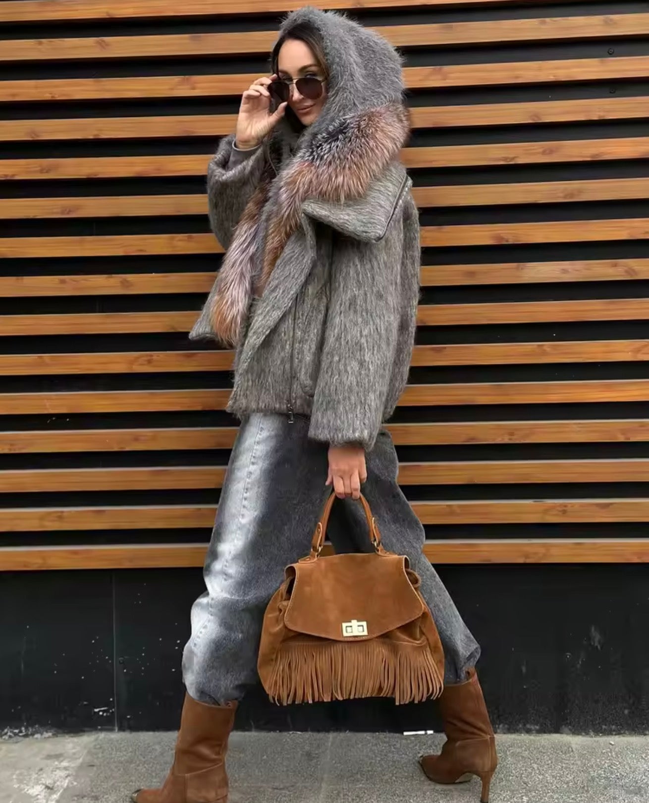 Parka corto in lana con maxi collo volpe - Kagrika