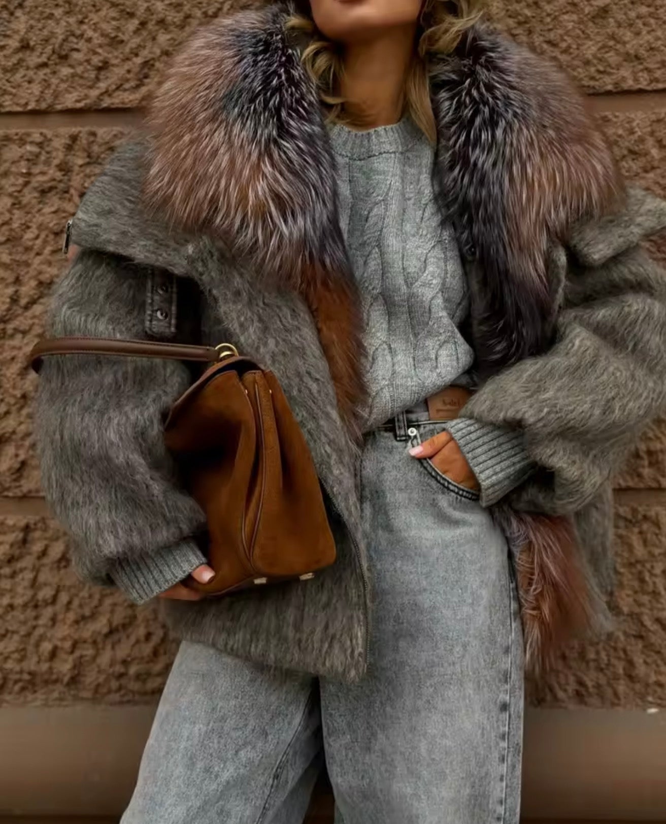 Parka corto in lana con maxi collo volpe - Kagrika