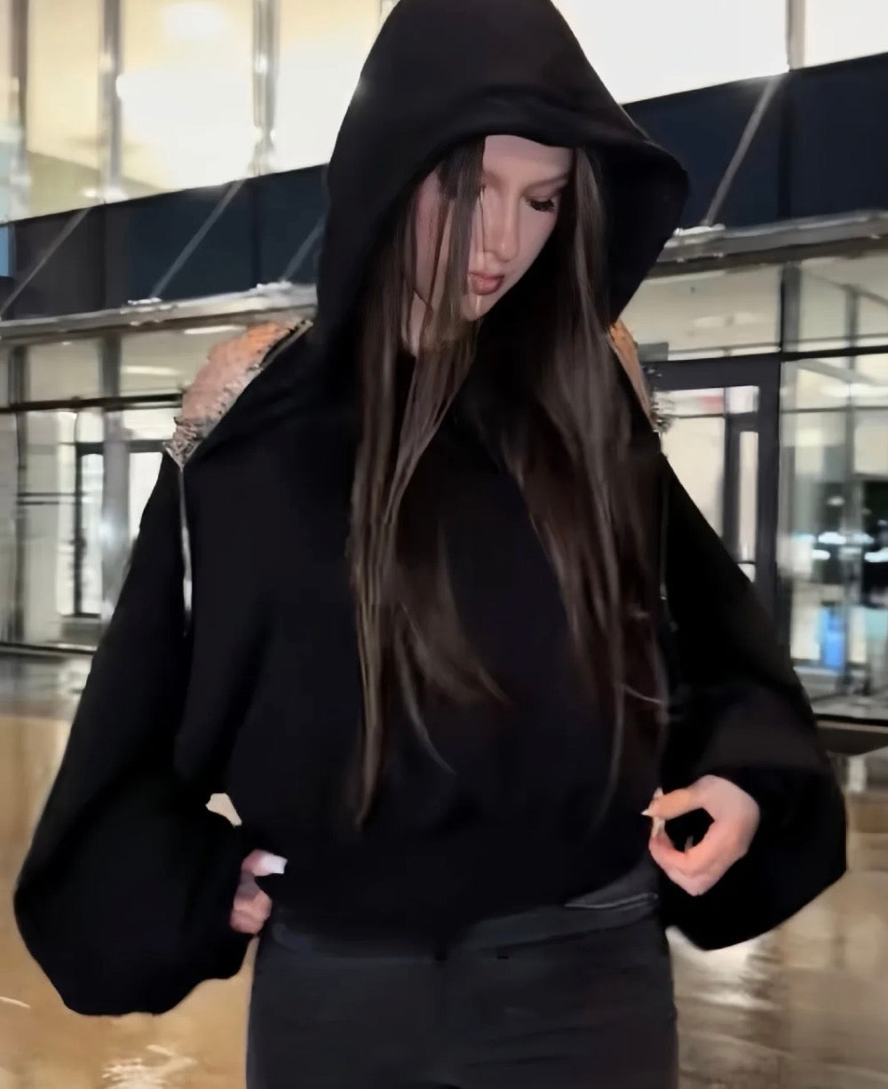 Felpa Spalle Strass Trasparente con inserti gioiello