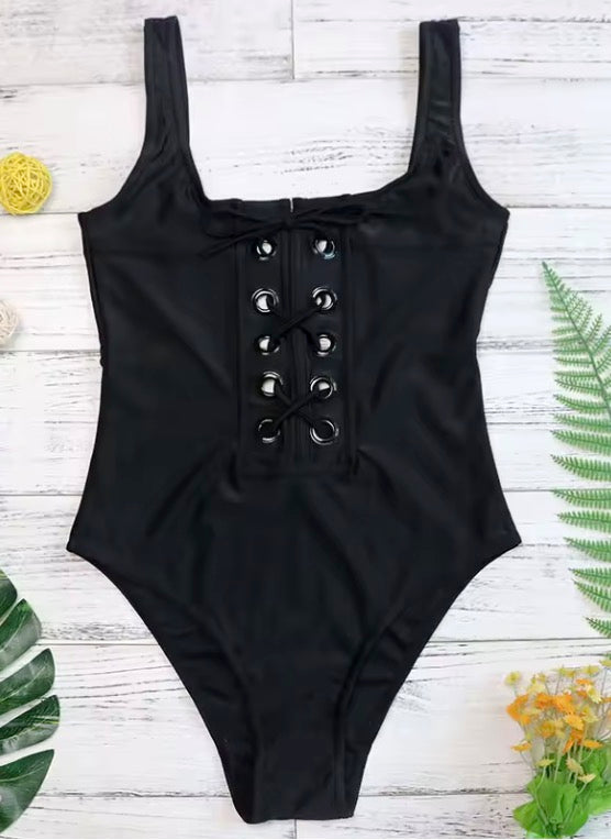 One-piece laces costume