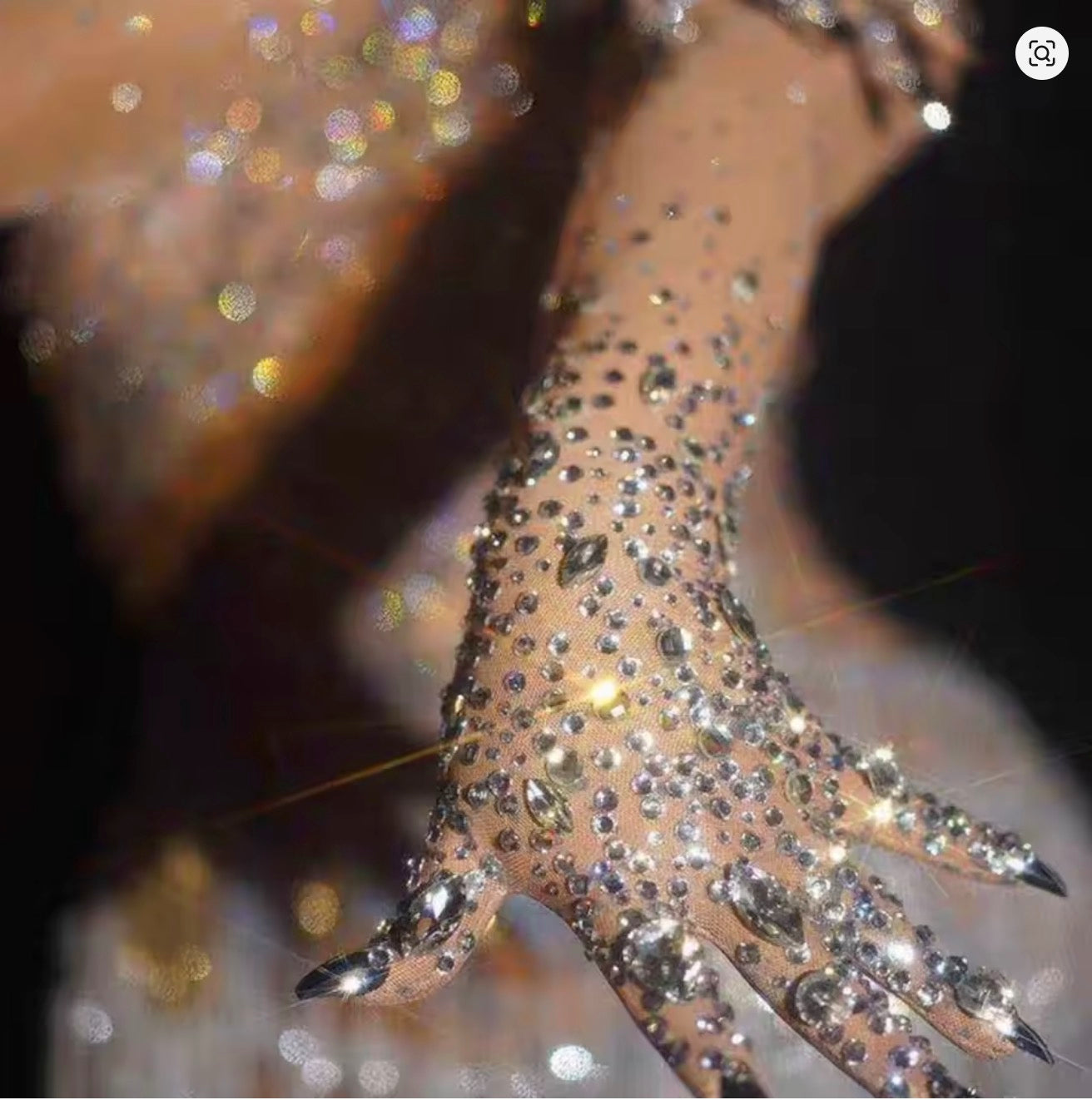 Guanti Lunghi Tulle Invisibile con Cristalli Luminosi e Unghie Gioiello