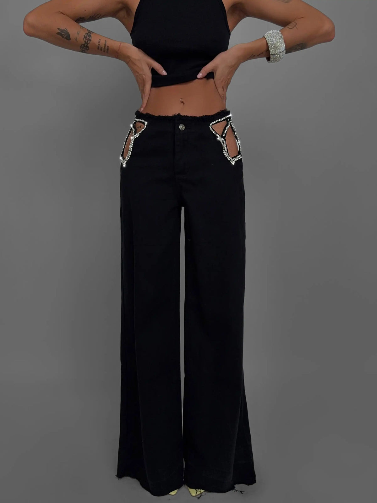 Jeans stella strass neri indossati vista frontale | Dream Shop